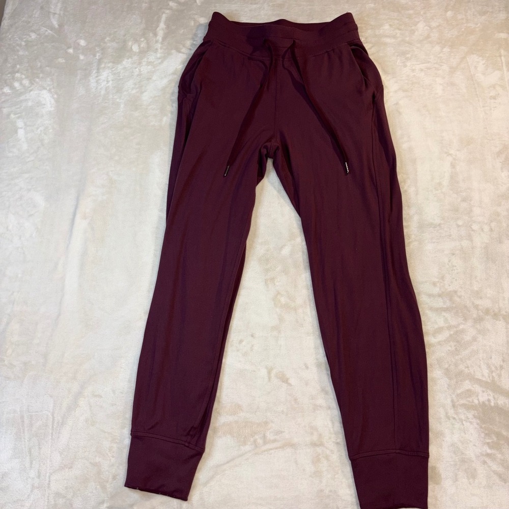 Lululemon Jogger 28 Burgundy Wine Nulu High Rise Pants LW5DP3S Size 4